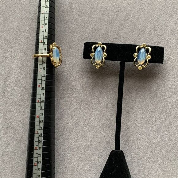 Sarah Coventry 3-PC Jewelry set, Gold tone, Vintage, Stamped - Picture 4 of 9